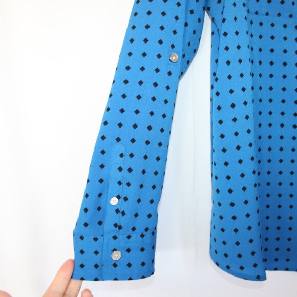 CROFT & BARROW WOMEN DIAMOND CHECK LONG SLEEVE BUTTON BLOUSE TOP SZ L ROYAL BLUE - Picture 6 of 16